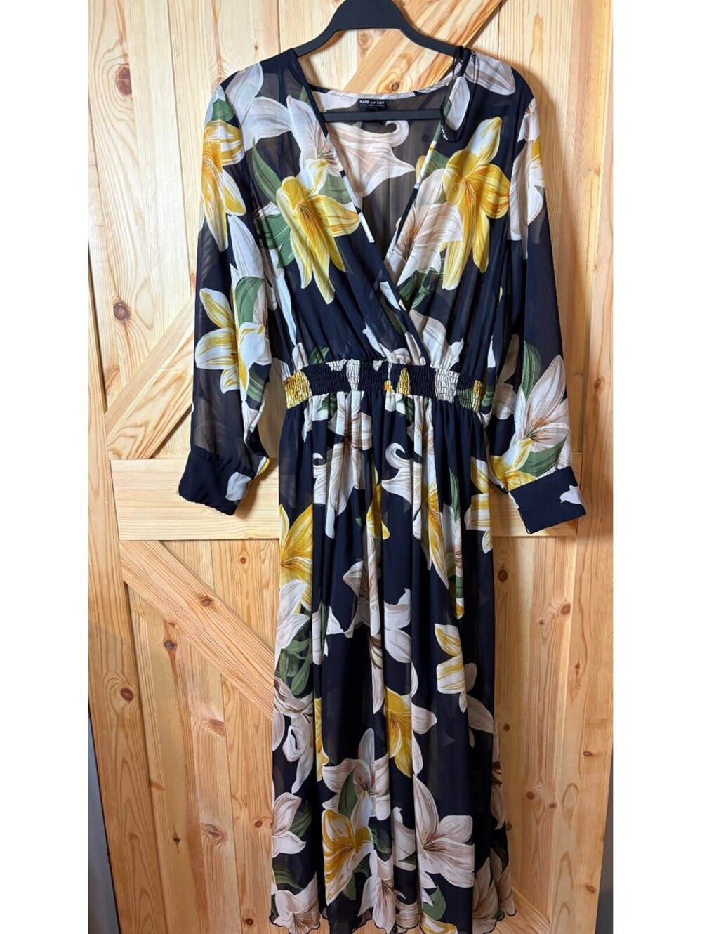 Kate and Lily Women's Floral Print Long Sleeve Maxi Dress Size 14W